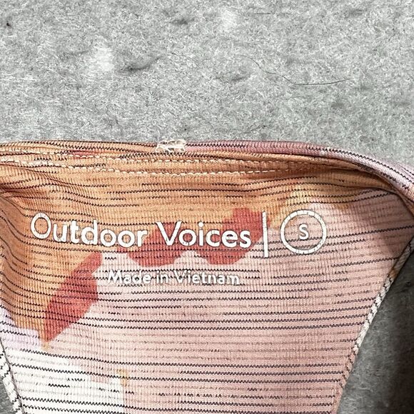 Outdoor Voices Crop Athletic Tank Top Sports Bra Sz Small Printed Camo Pink - Picture 9 of 11